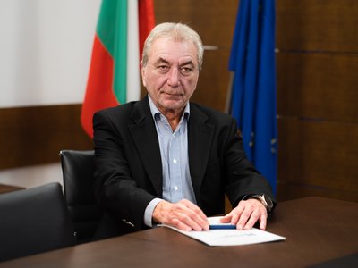 Росен Карадимов: Докато чакат европейските средства, фирмите могат първо да ги получат от ББР и да движат проектите