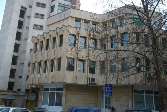 Продажба на офиси в административно - търговска сграда в град Благоевград