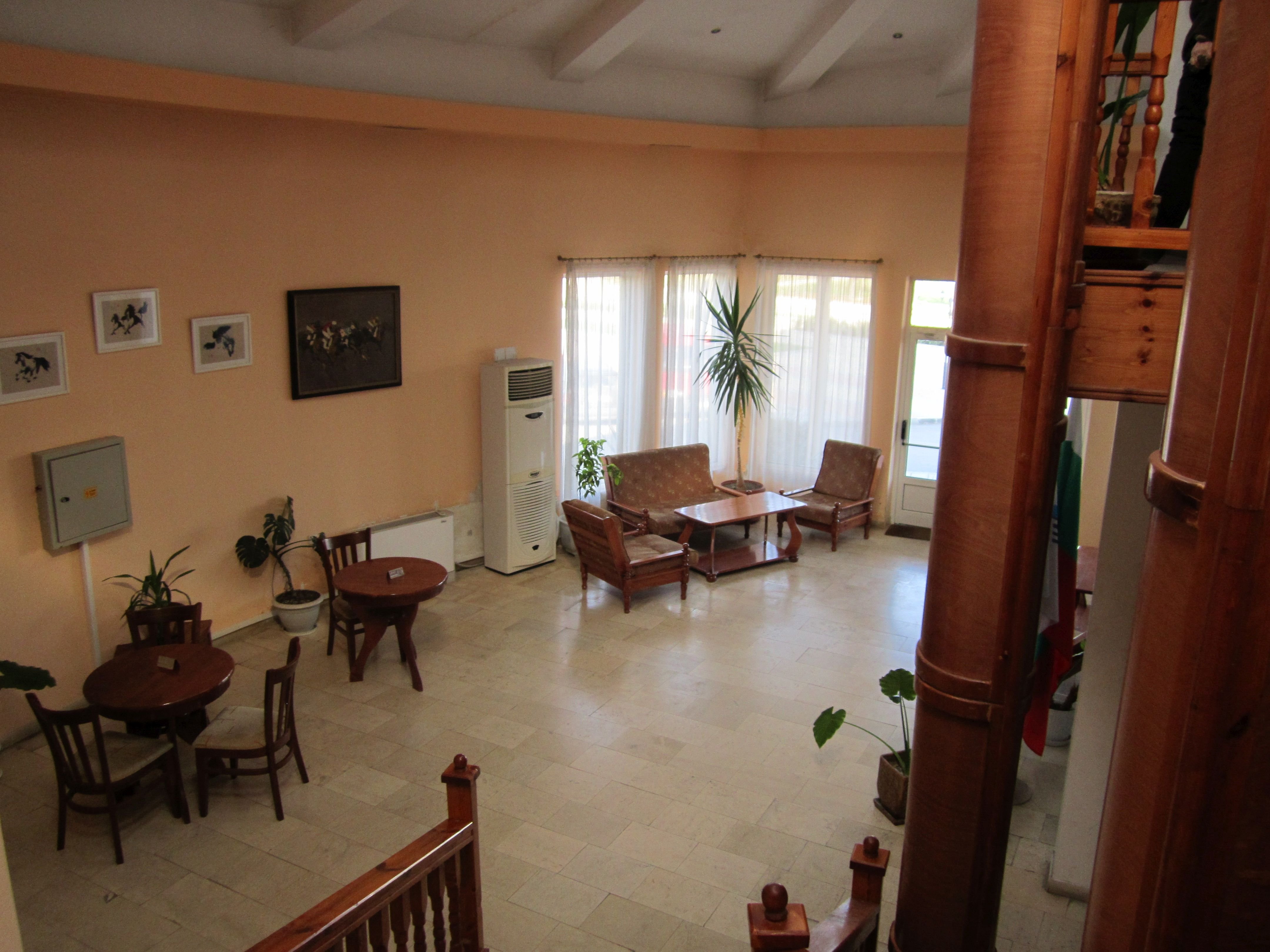 Хотел "Дунав", град Лом