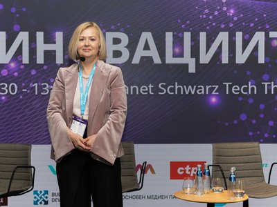 Теодора Пешева, дамски форум