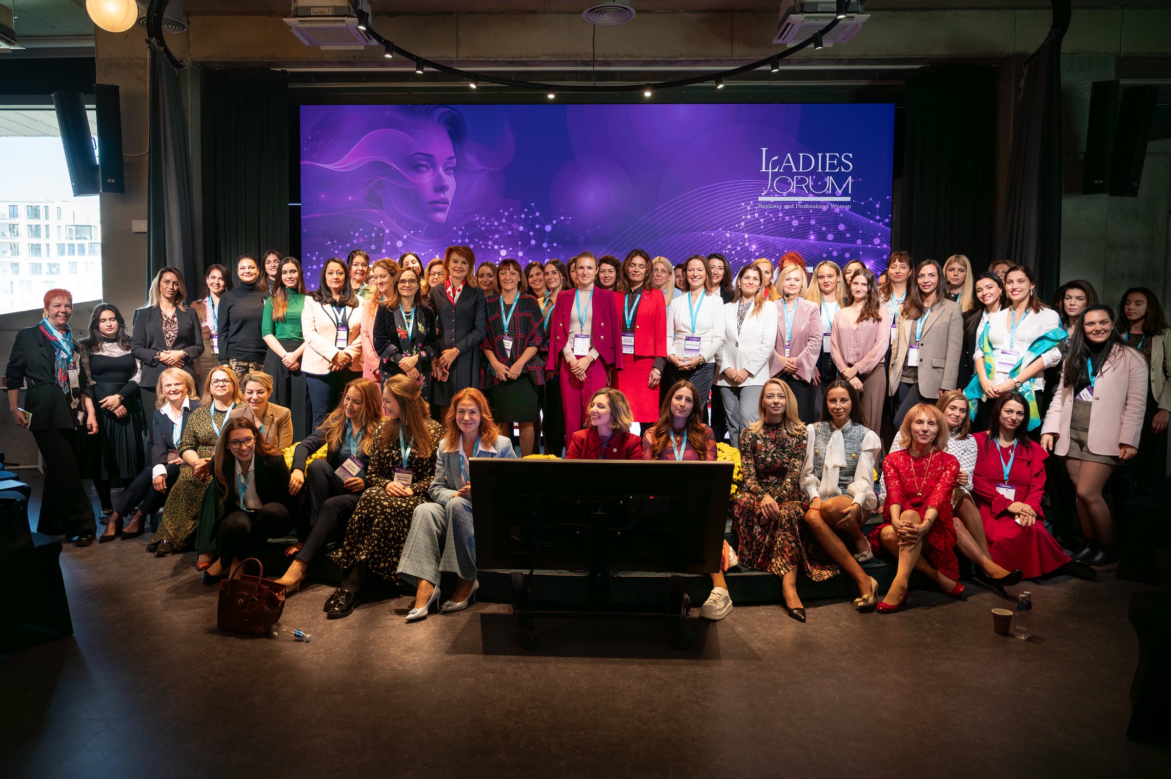 Теодора Пешева, дамски форум