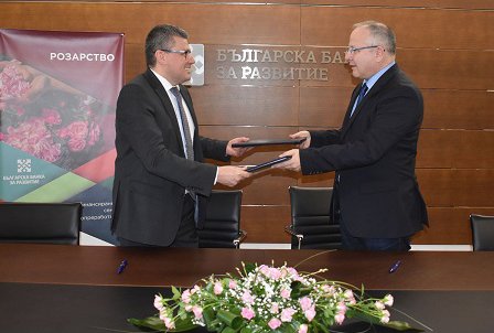 ББР ще си сътрудничи с Националния институт за изследвания и сертификация в подкрепа на българските розопреработватели