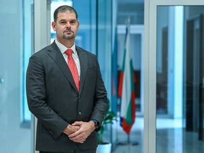 Илия Караниколов