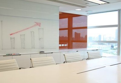 Allianz Bank and Commercial Bank D will accept applications for interest-free loans to individuals