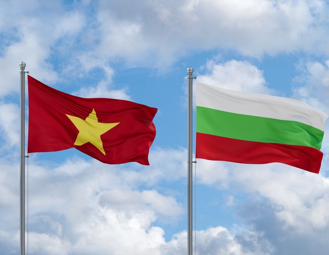 България и Виетнам, знамена