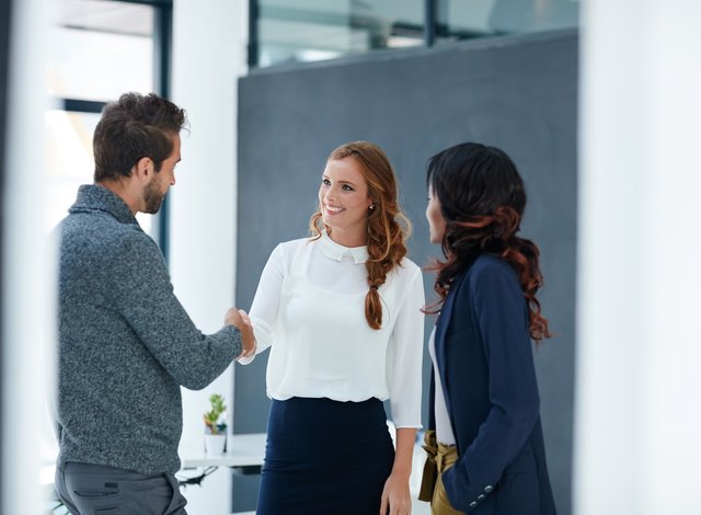 офис, бизнес среща