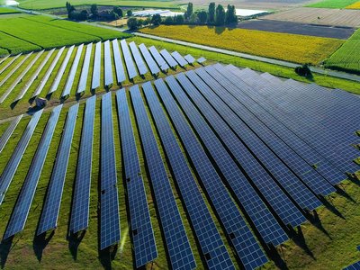 The "Three Seas" investment fund makes its first investment with assets in Bulgaria - a solar energy project