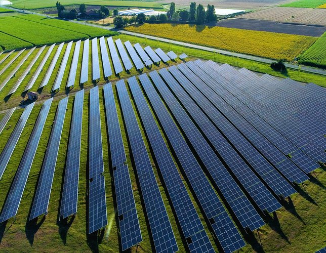 The "Three Seas" investment fund makes its first investment with assets in Bulgaria - a solar energy project